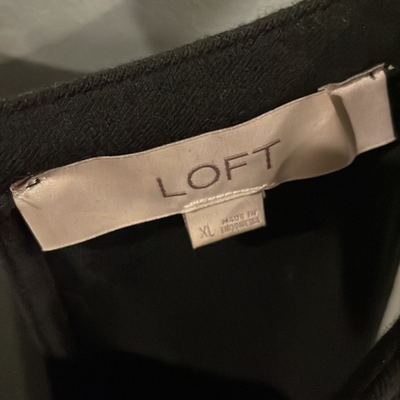 Ann Taylor Loft cold shoulder long sleeve top XL - Picture 3 of 4